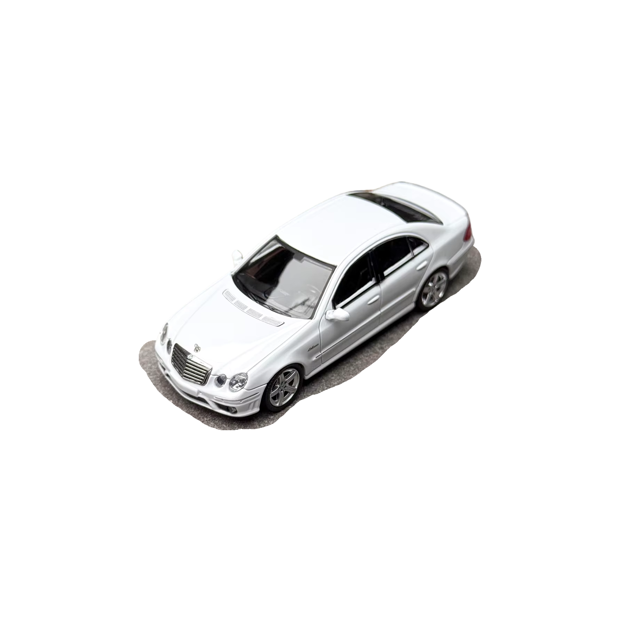 Mercedes-Benz E63 W211 Diecast Model Car – PocketGarage Edition
